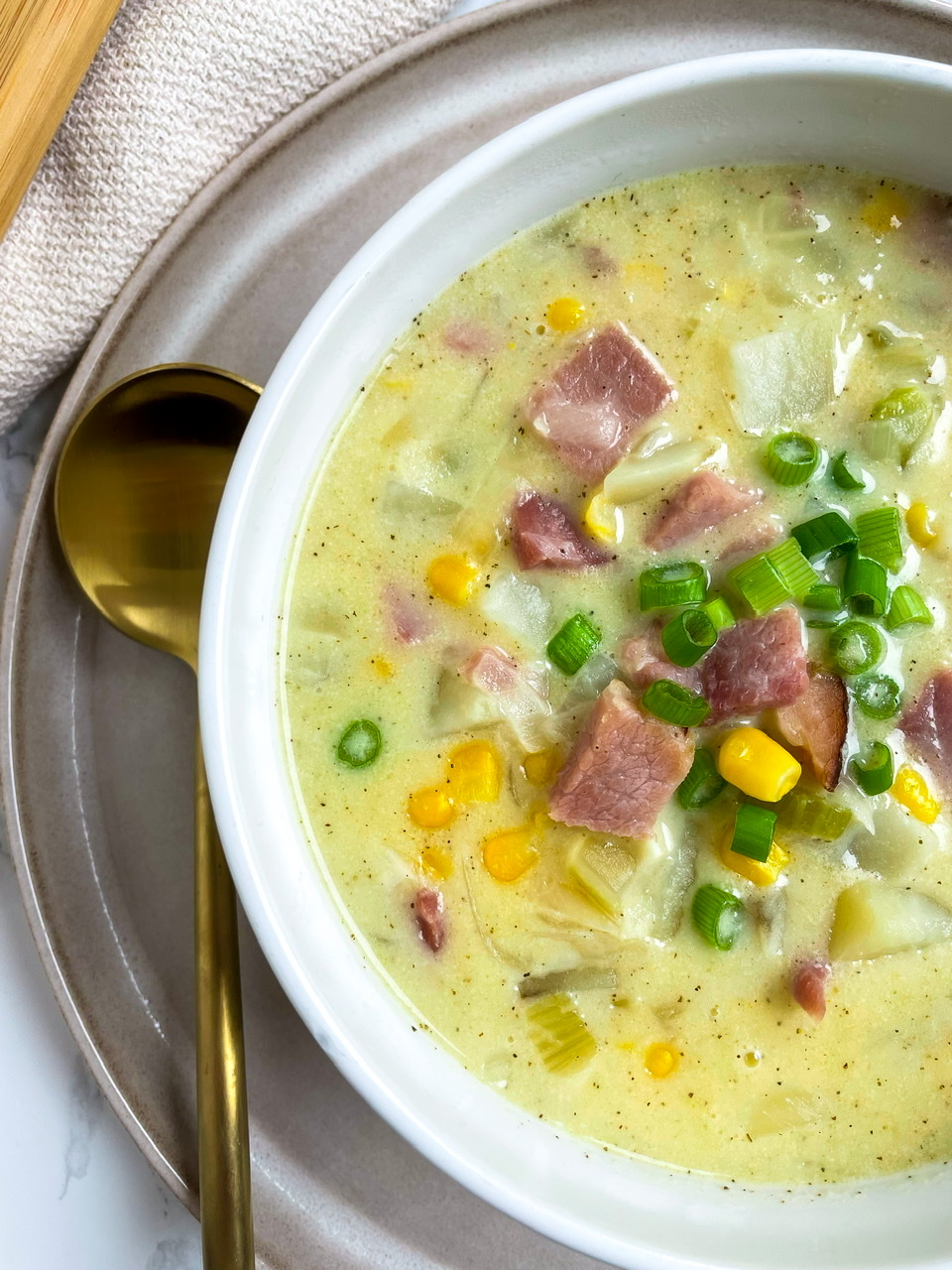 Easy Corn Chowder With TJ's Chicken-less Salt & Everything But The