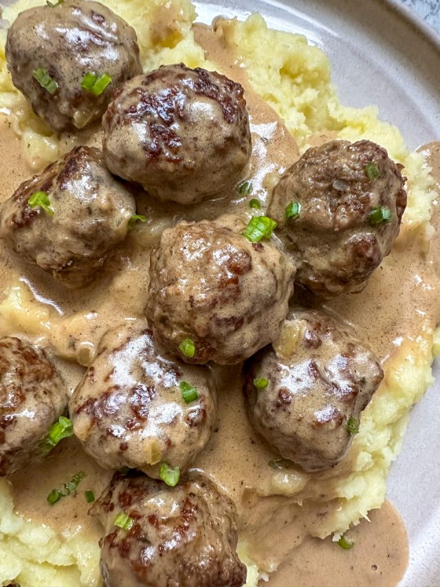 Swedish Meatballs Köttbullar Served With Mashed Potatoes