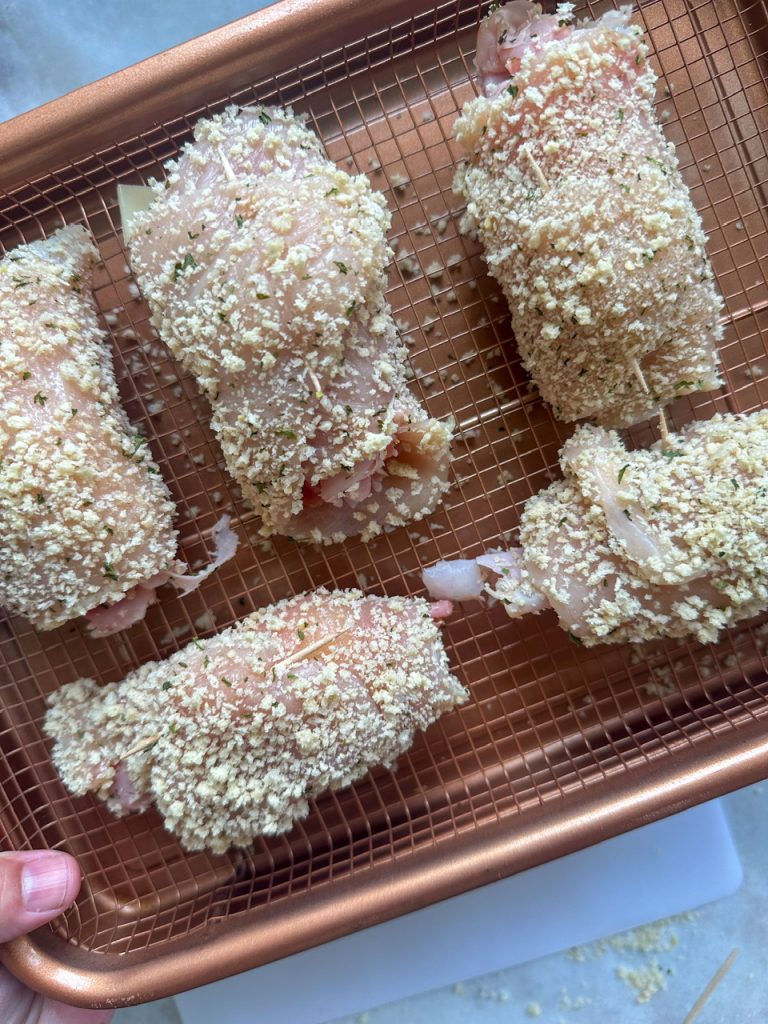 It is very easy to make chicken cordon bleu in the air fryer