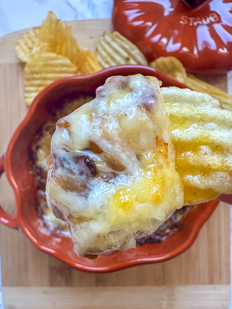 baked brie dip with caramelized onions and gruyere cheese