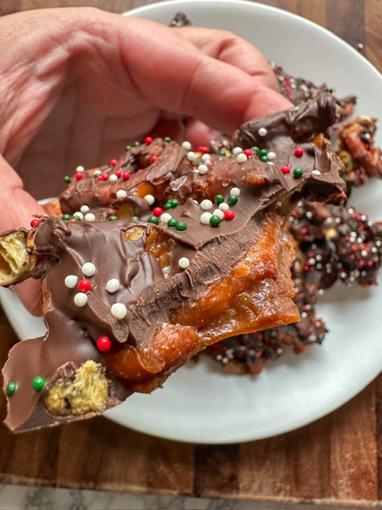 Pretzel Christmas Crack